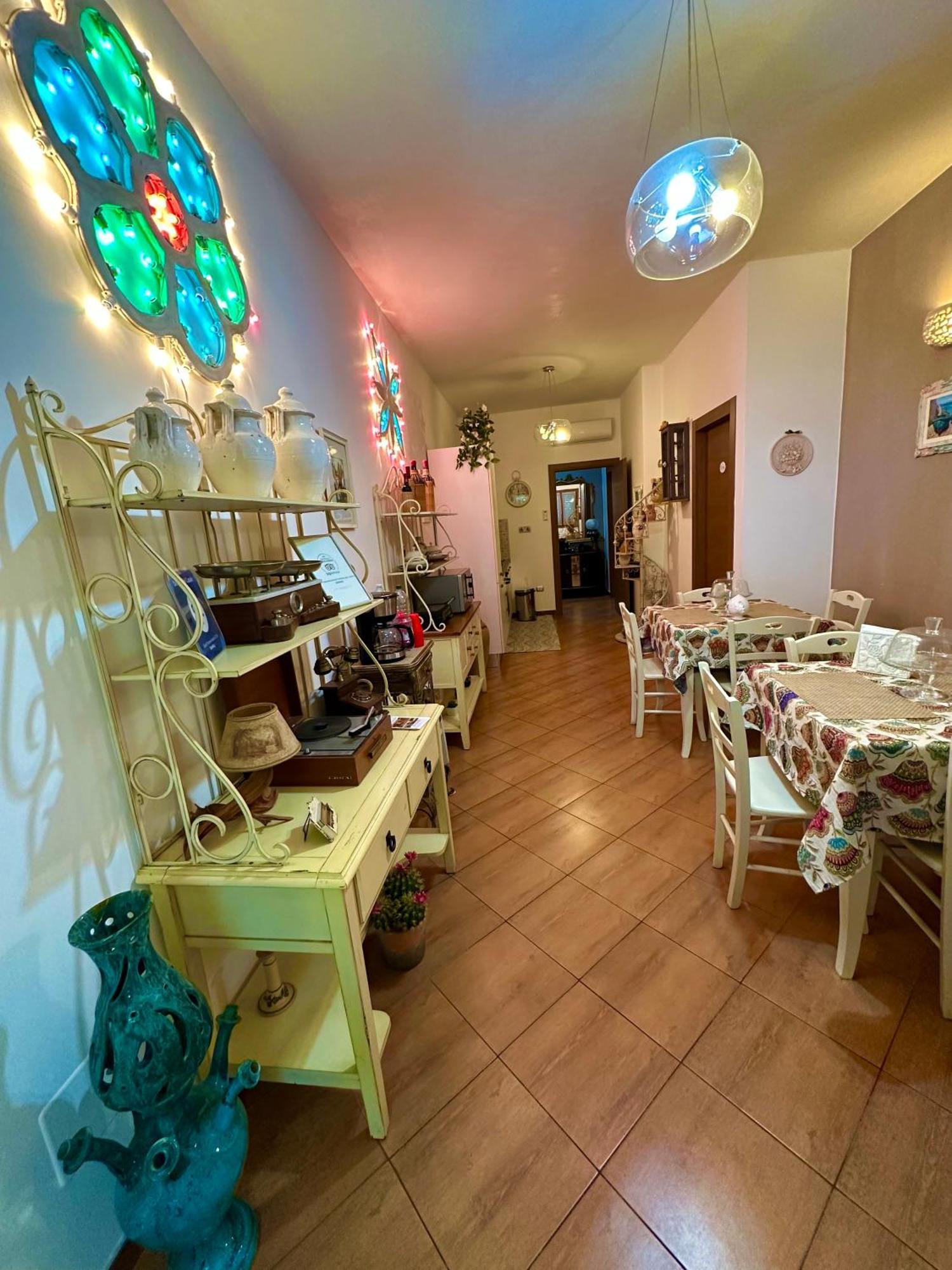 Dimora Del Casale Acomodação com café da manhã Brindisi Exterior foto