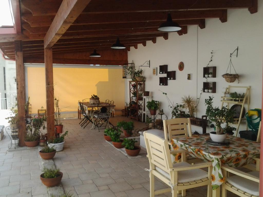 Dimora Del Casale Acomodação com café da manhã Brindisi Exterior foto