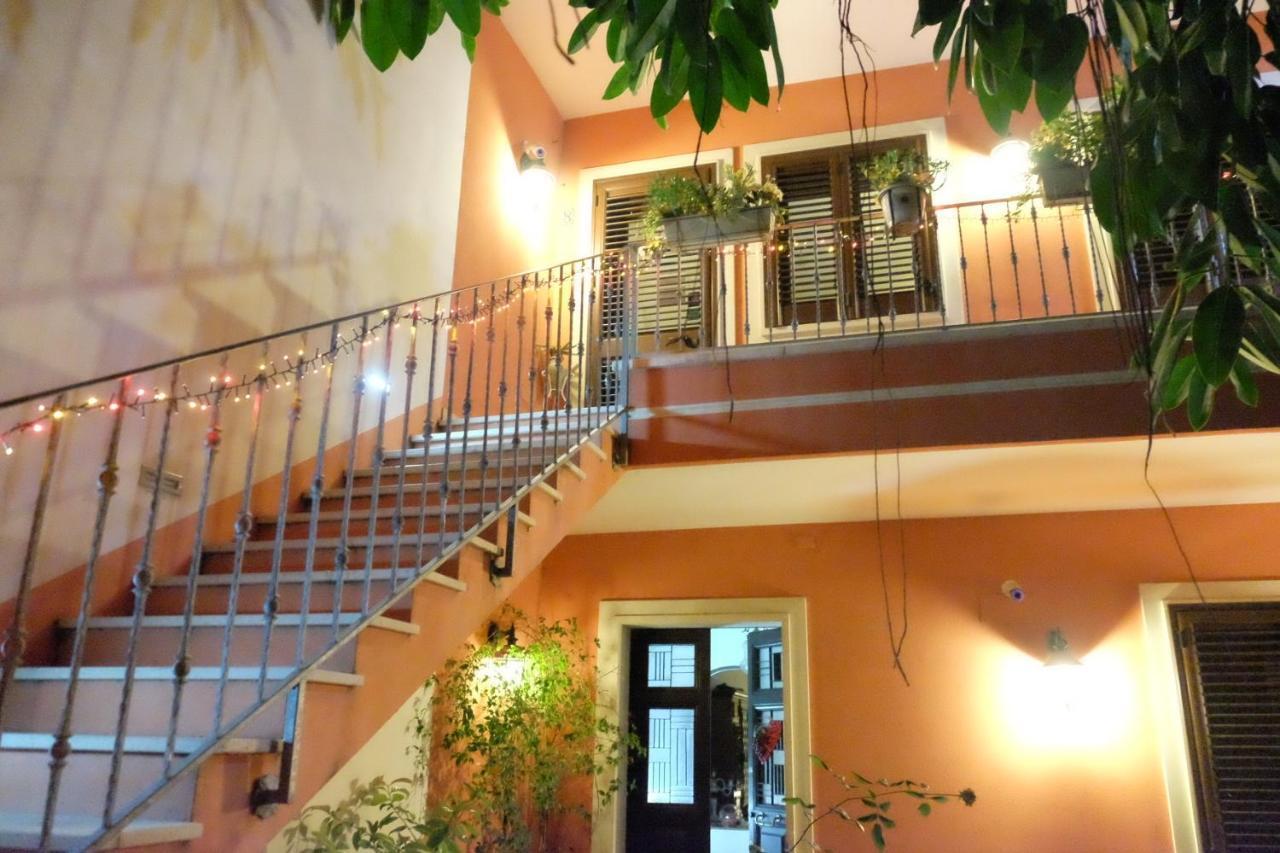 Dimora Del Casale Acomodação com café da manhã Brindisi Exterior foto